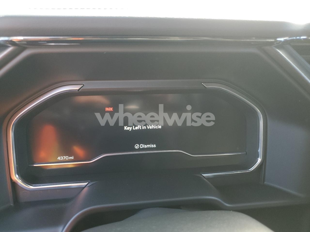 Photo 9 of 2025 GMC SIERRA K1500 AT4X (VIN 3GTUUFE82SG338439)