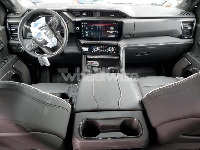 Photo 9 of 2024 GMC SIERRA K1500 AT4X N/A (VIN 3GTUUFE88RG339864)