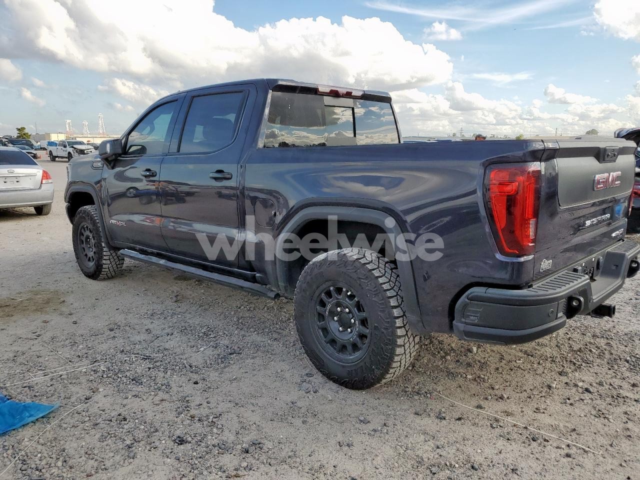 Photo 2 of 2024 GMC SIERRA K1500 AT4X (VIN 3GTUUFEL1RG110334)