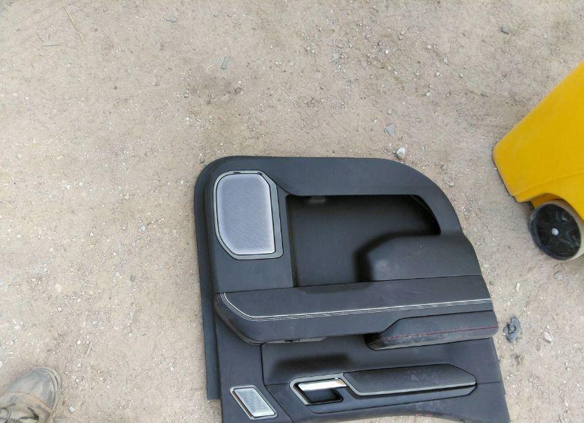 Photo 18 of 2022 Gmc Sierra 1500 4WD SHORT BOX AT4X (VIN 3GTUUFEL3NG668082)