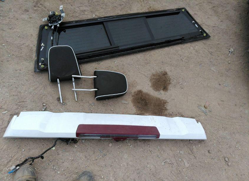 Photo 20 of 2022 Gmc Sierra 1500 4WD SHORT BOX AT4X (VIN 3GTUUFEL3NG668082)