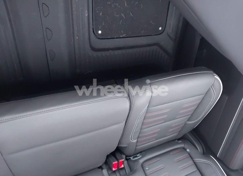 Photo 8 of 2024 Gmc Sierra 1500 4WD SHORT BOX AT4X (VIN 3GTUUFEL8RG150250)