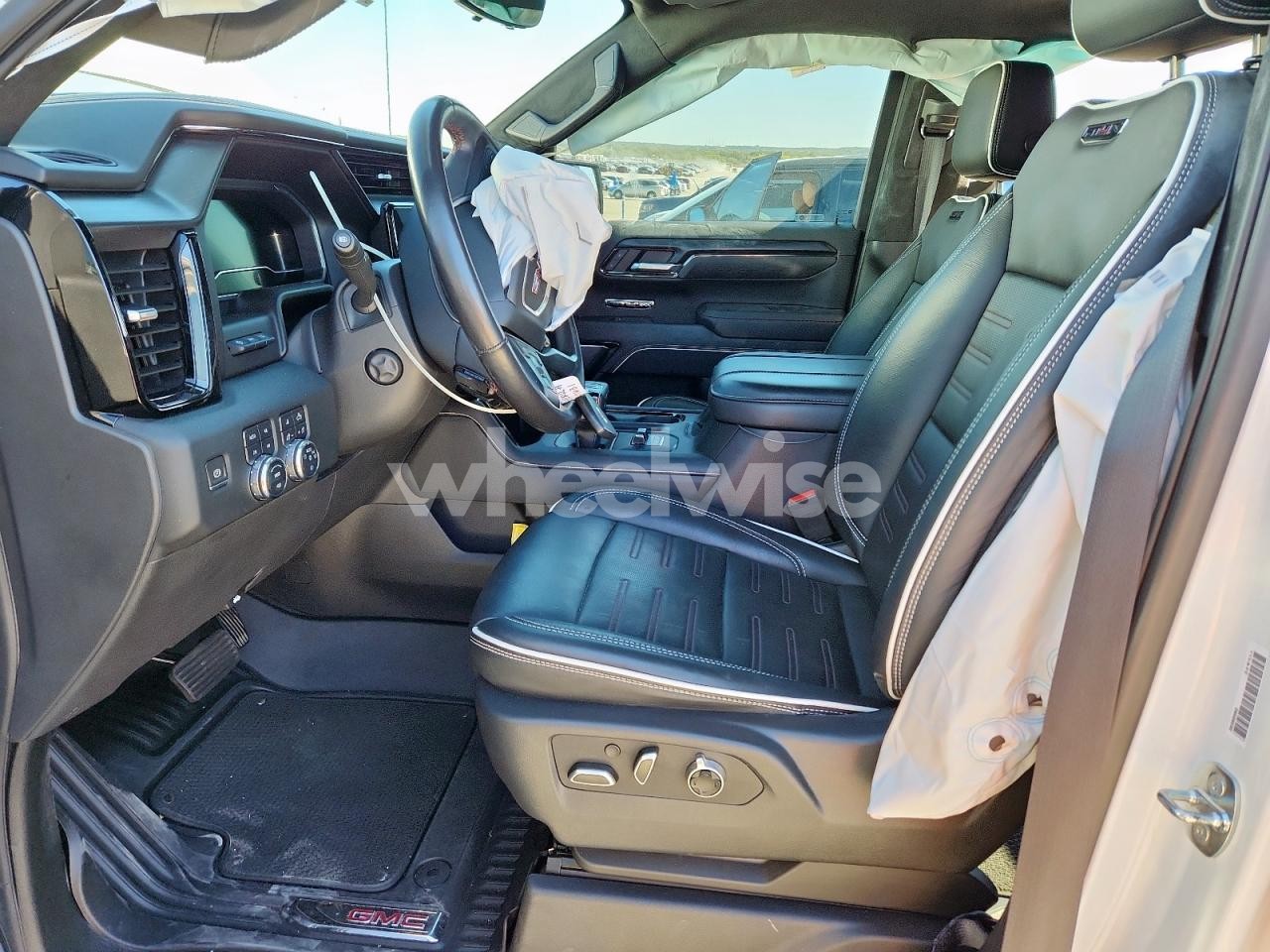 Photo 7 of 2023 GMC SIERRA K1500 AT4X (VIN 3GTUUFEL9PG147631)