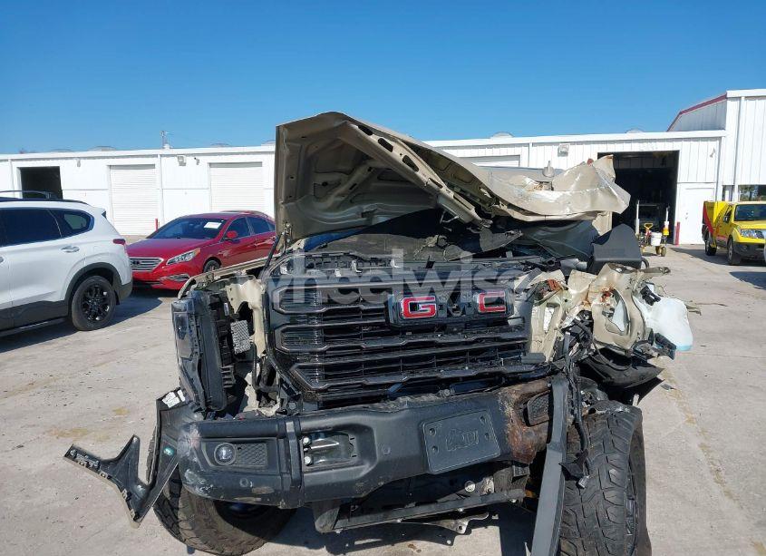 Photo 12 of 2023 Gmc Sierra 1500 4WD SHORT BOX AT4X (VIN 3GTUUFELXPG192237)