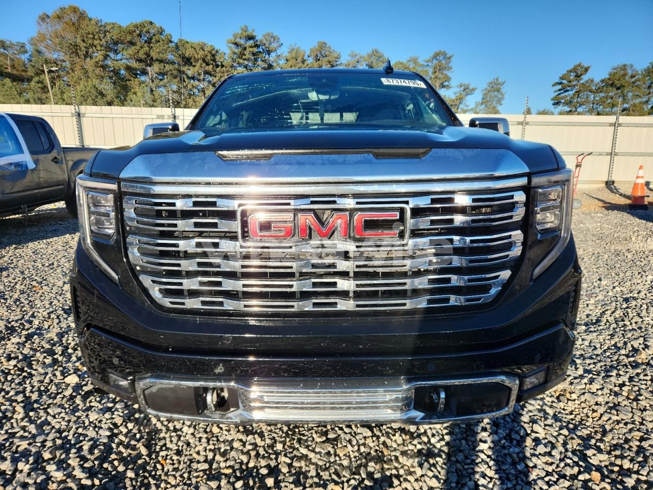 Photo 5 of 2022 GMC SIERRA K1500 DENALI (VIN 3GTUUGED0NG683587)