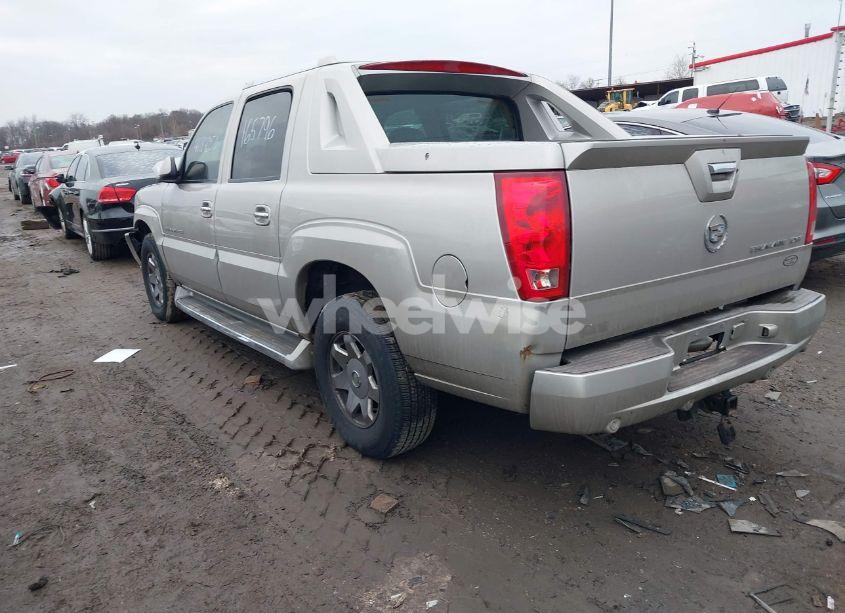 Photo 3 of 2005 Cadillac Escalade EXT STANDARD (VIN 3GYEK62N05G165796)