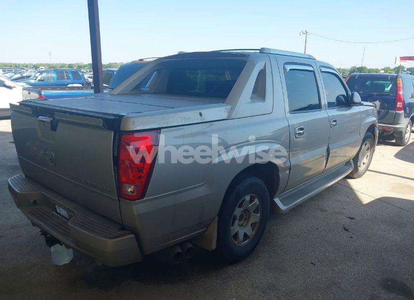 Photo 4 of 2005 Cadillac Escalade EXT STANDARD (VIN 3GYEK62N55G191729)