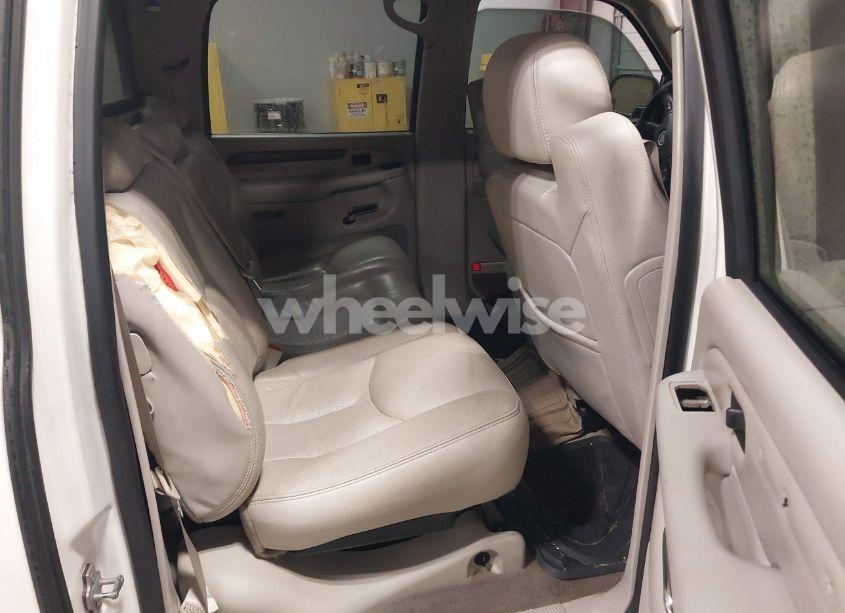 Photo 8 of 2005 Cadillac Escalade EXT STANDARD (VIN 3GYEK62N65G222485)