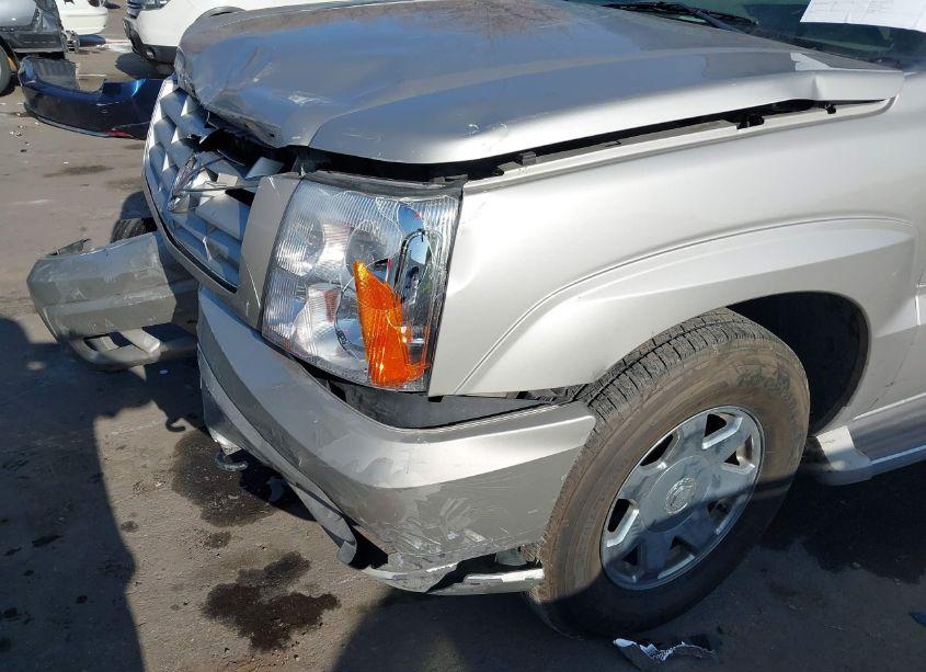 Photo 5 of 2005 Cadillac Escalade EXT STANDARD (VIN 3GYEK62NX5G186560)