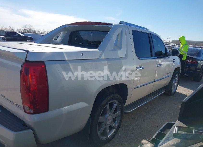 Photo 13 of 2007 Cadillac Escalade EXT STANDARD (VIN 3GYFK628X7G294047)