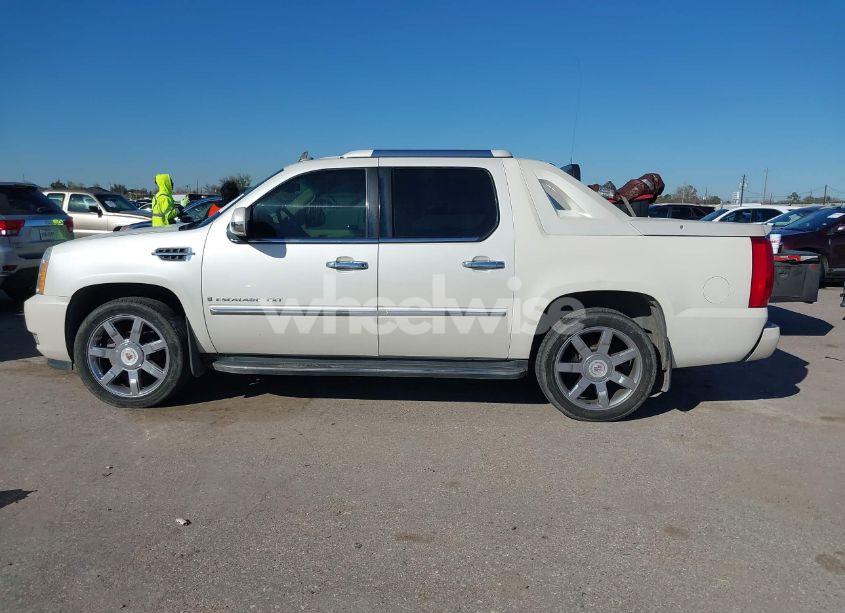 Photo 14 of 2007 Cadillac Escalade EXT STANDARD (VIN 3GYFK628X7G294047)