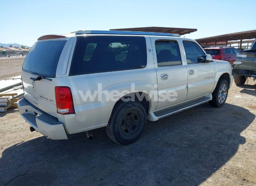 Photo 4 of 2003 Cadillac Escalade ESV STANDARD (VIN 3GYFK66N03G267563)
