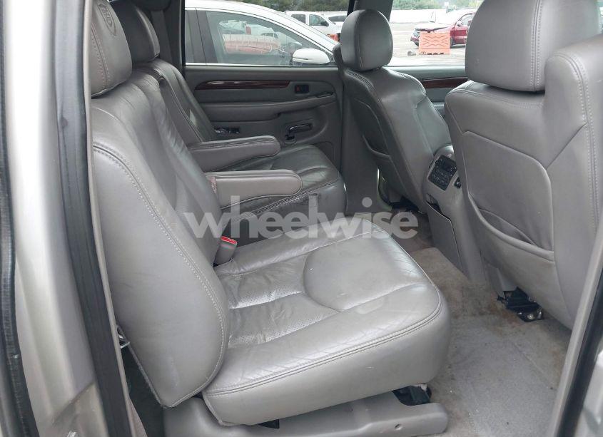 Photo 8 of 2004 Cadillac Escalade ESV STANDARD (VIN 3GYFK66N04G210619)