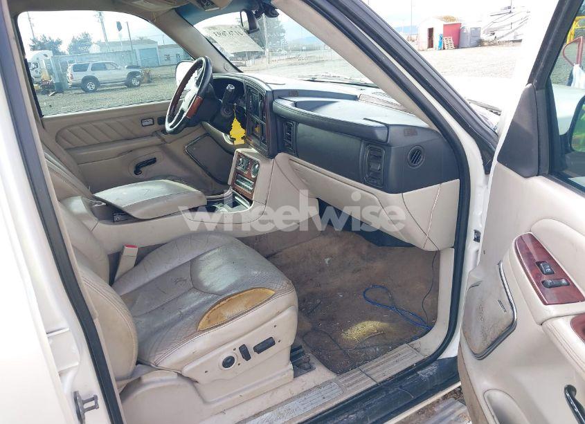 Photo 5 of 2005 Cadillac Escalade ESV PLATINUM EDITION (VIN 3GYFK66N05G126950)