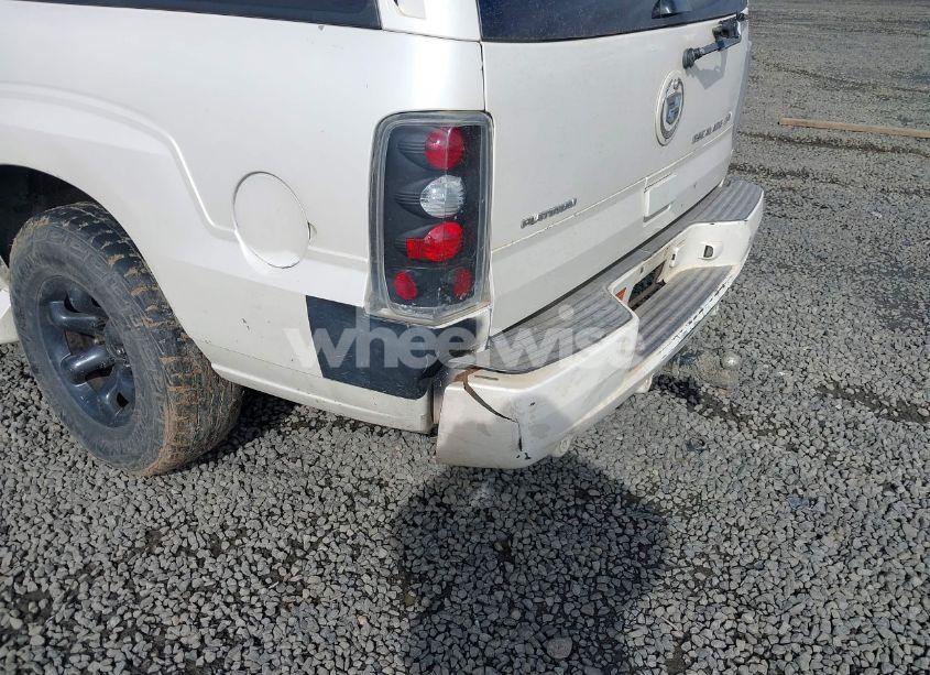 Photo 6 of 2005 Cadillac Escalade ESV PLATINUM EDITION (VIN 3GYFK66N05G126950)