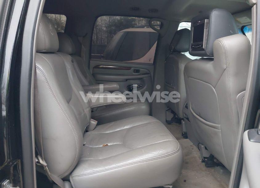 Photo 8 of 2005 Cadillac Escalade ESV STANDARD (VIN 3GYFK66N15G177423)