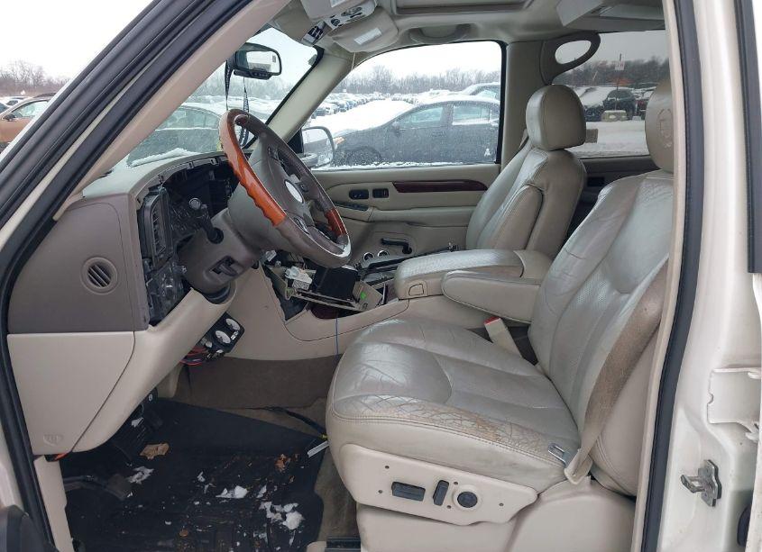 Photo 5 of 2006 Cadillac Escalade ESV STANDARD (VIN 3GYFK66N16G120592)