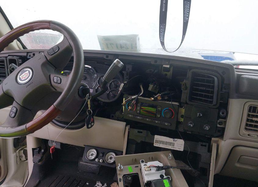 Photo 6 of 2006 Cadillac Escalade ESV STANDARD (VIN 3GYFK66N16G120592)