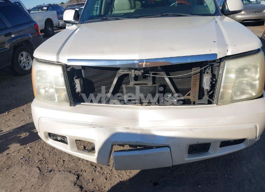 Photo 6 of 2005 Cadillac Escalade ESV PLATINUM EDITION (VIN 3GYFK66N35G119085)