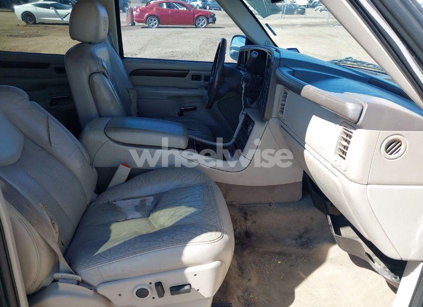 Photo 5 of 2005 Cadillac Escalade ESV STANDARD (VIN 3GYFK66N35G235015)