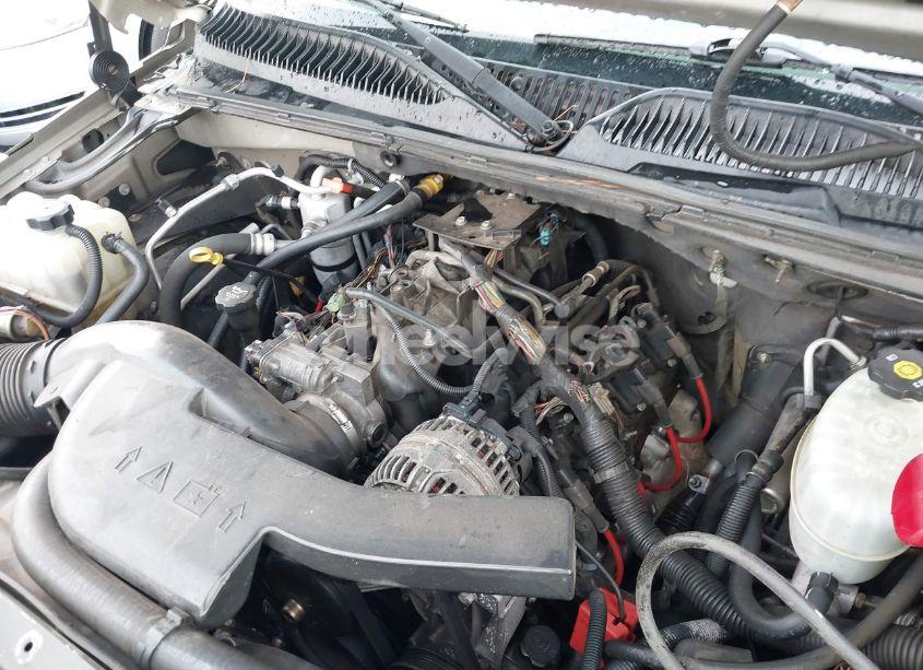 Photo 10 of 2005 Cadillac Escalade ESV STANDARD (VIN 3GYFK66N55G224467)