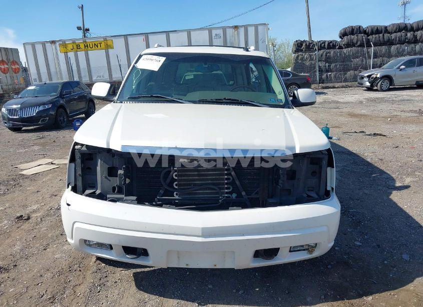 Photo 12 of 2003 Cadillac Escalade ESV STANDARD (VIN 3GYFK66N63G227245)