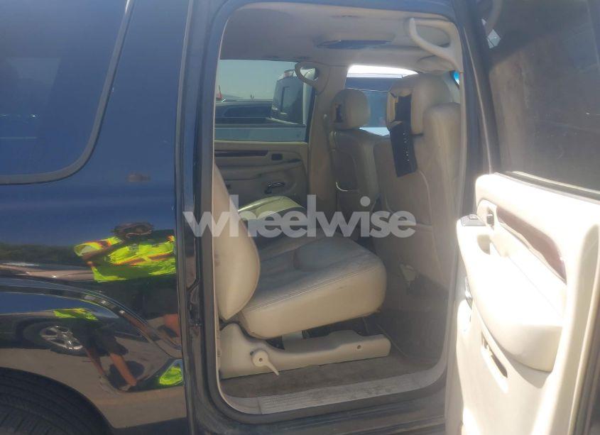 Photo 8 of 2004 Cadillac Escalade ESV STANDARD (VIN 3GYFK66N64G103607)