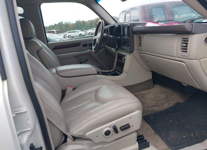 Photo 5 of 2003 Cadillac Escalade ESV STANDARD (VIN 3GYFK66N73G228601)