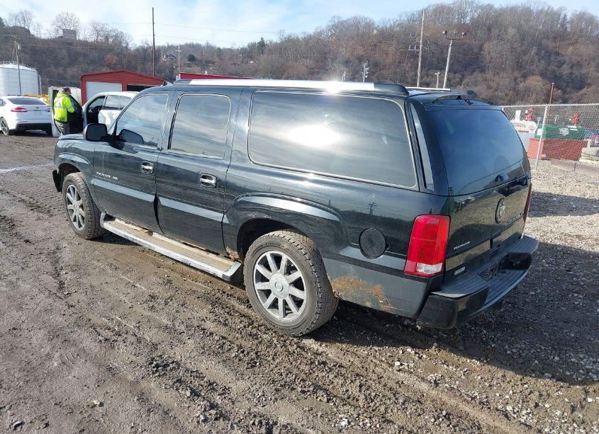 Photo 3 of 2005 Cadillac Escalade ESV PLATINUM EDITION (VIN 3GYFK66N75G222249)