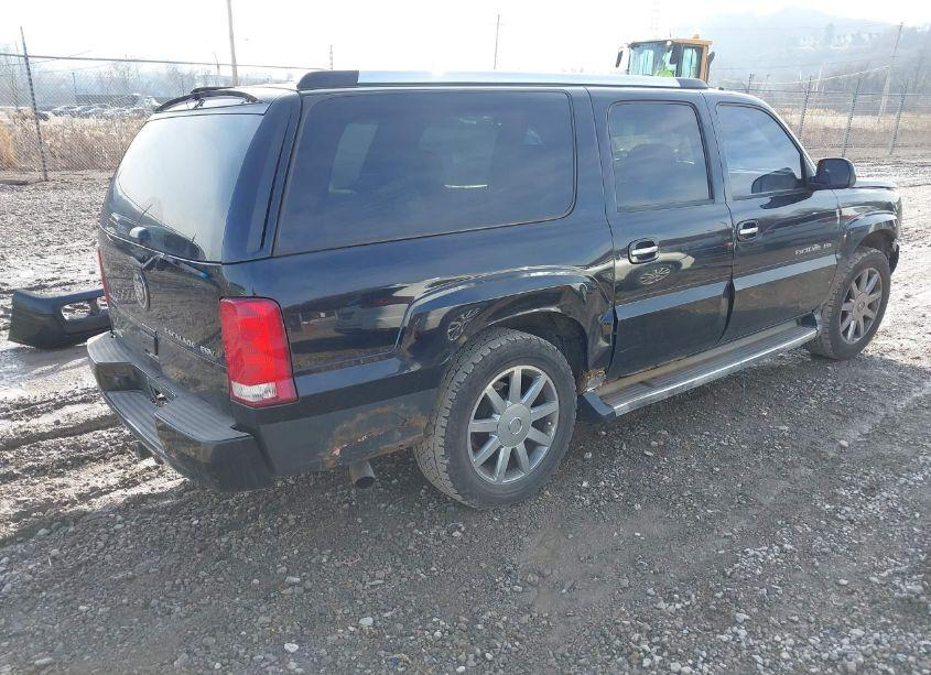 Photo 4 of 2005 Cadillac Escalade ESV PLATINUM EDITION (VIN 3GYFK66N75G222249)