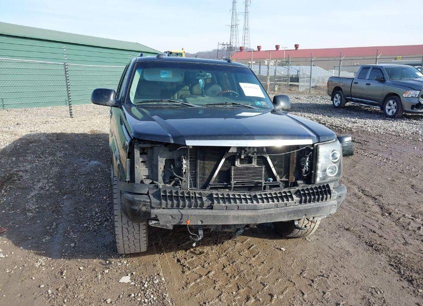 Photo 6 of 2005 Cadillac Escalade ESV PLATINUM EDITION (VIN 3GYFK66N75G222249)