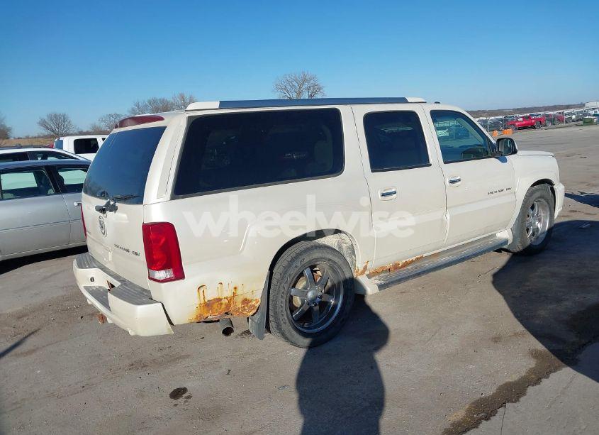 Photo 4 of 2005 Cadillac Escalade ESV PLATINUM EDITION (VIN 3GYFK66N85G234023)
