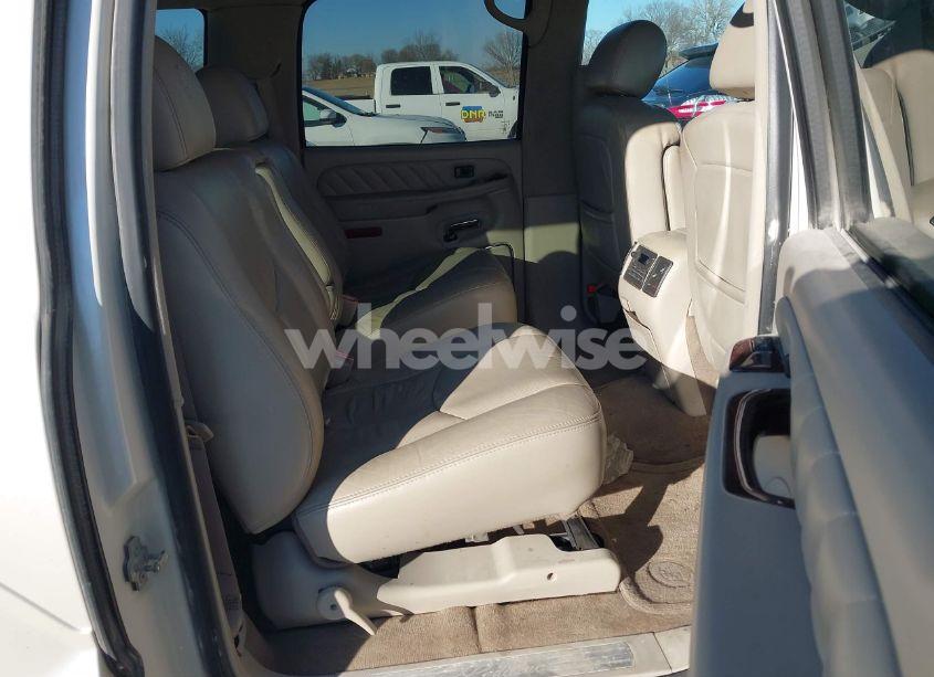 Photo 8 of 2005 Cadillac Escalade ESV PLATINUM EDITION (VIN 3GYFK66N85G234023)