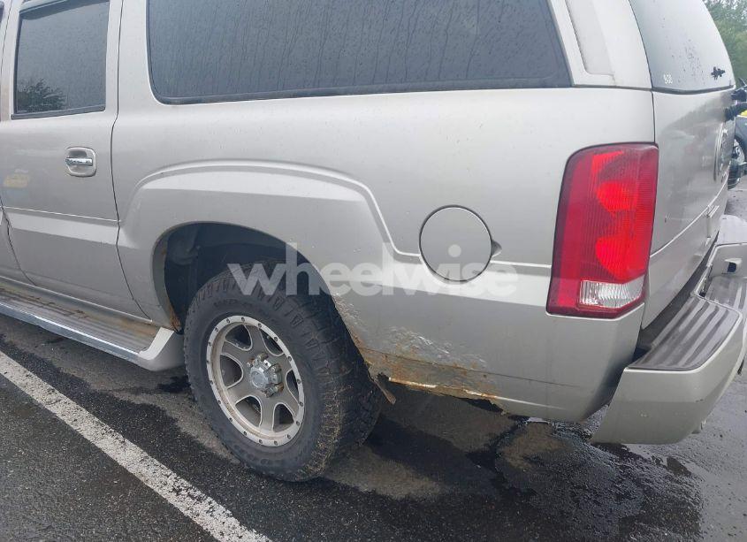 Photo 14 of 2005 Cadillac Escalade ESV STANDARD (VIN 3GYFK66NX5G147854)