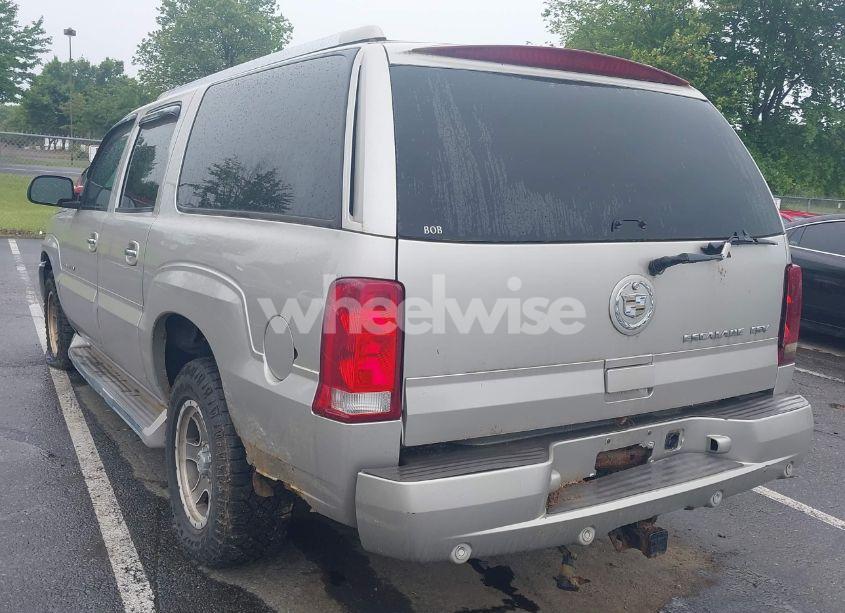 Photo 3 of 2005 Cadillac Escalade ESV STANDARD (VIN 3GYFK66NX5G147854)