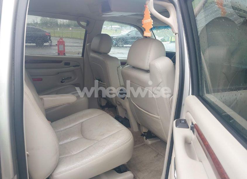 Photo 8 of 2005 Cadillac Escalade ESV STANDARD (VIN 3GYFK66NX5G147854)