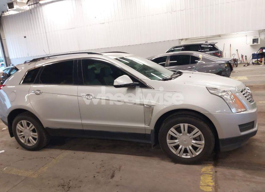 Photo 13 of 2014 Cadillac Srx STANDARD (VIN 3GYFNAE35ES560711)