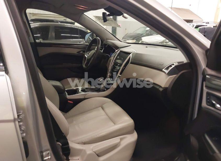 Photo 5 of 2014 Cadillac Srx STANDARD (VIN 3GYFNAE35ES560711)