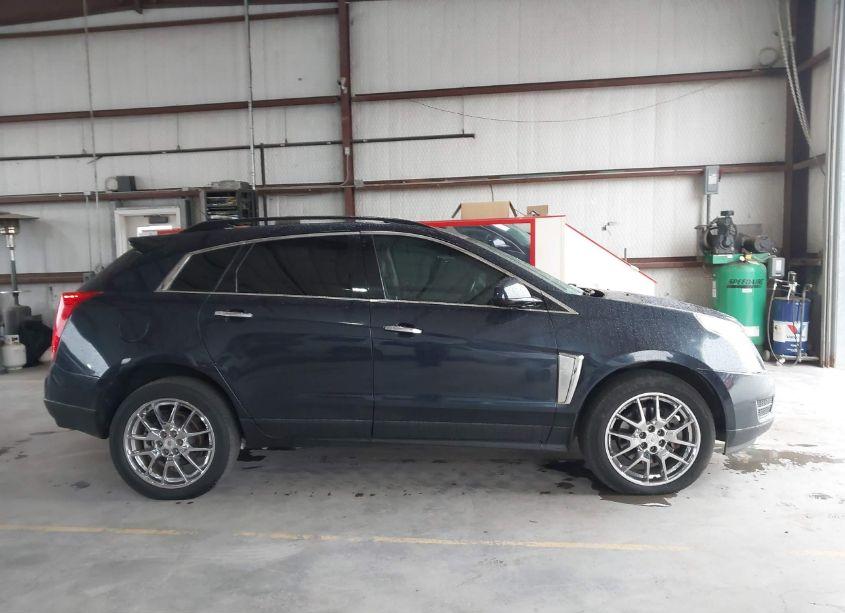 Photo 13 of 2015 Cadillac Srx STANDARD (VIN 3GYFNAE35FS632976)