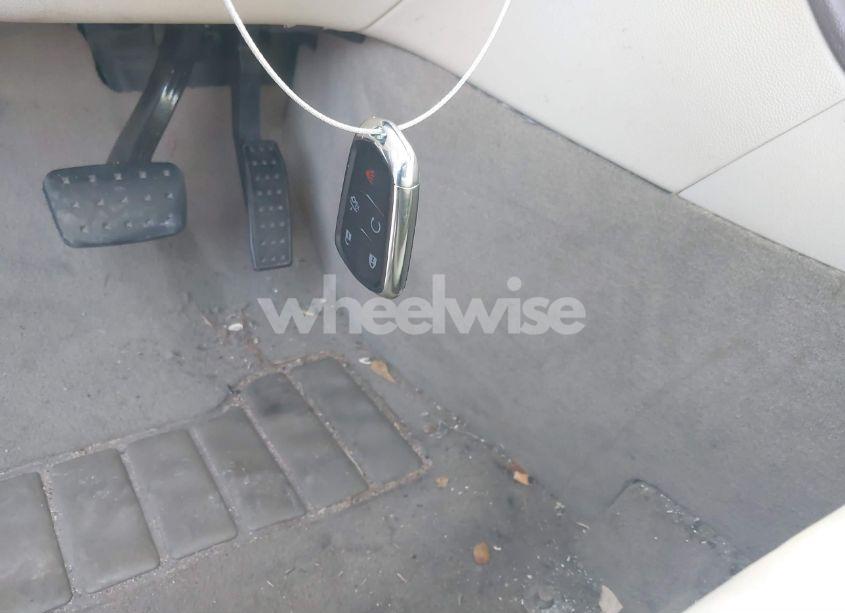 Photo 11 of 2010 Cadillac Srx LUXURY COLLECTION (VIN 3GYFNAEYXAS623484)