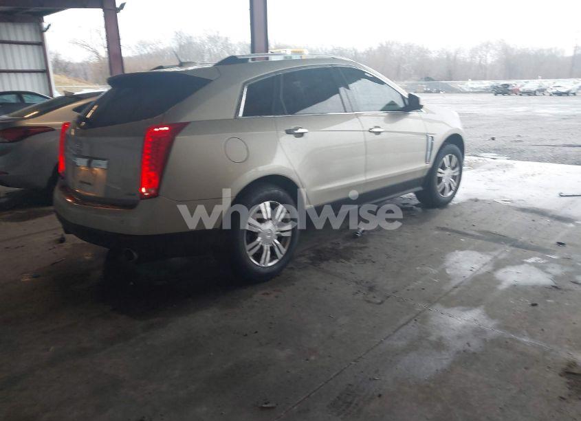 Photo 4 of 2015 Cadillac Srx LUXURY COLLECTION (VIN 3GYFNBE30FS510564)