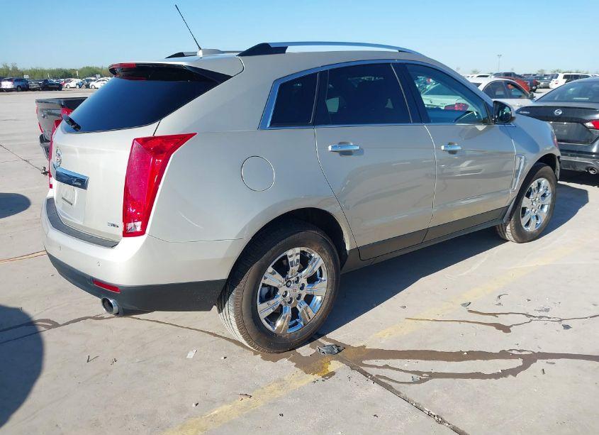 Photo 4 of 2016 Cadillac Srx LUXURY COLLECTION (VIN 3GYFNBE31GS567471)