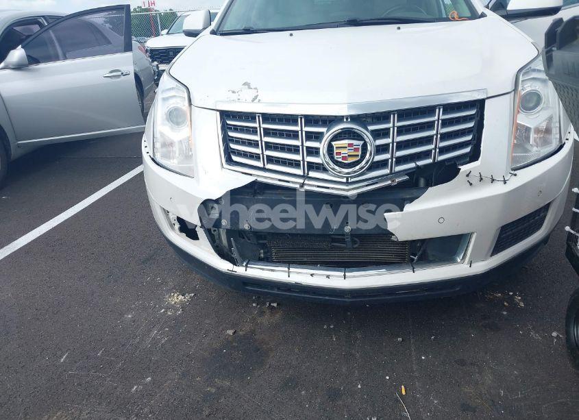 Photo 6 of 2015 Cadillac Srx LUXURY COLLECTION (VIN 3GYFNBE32FS542710)