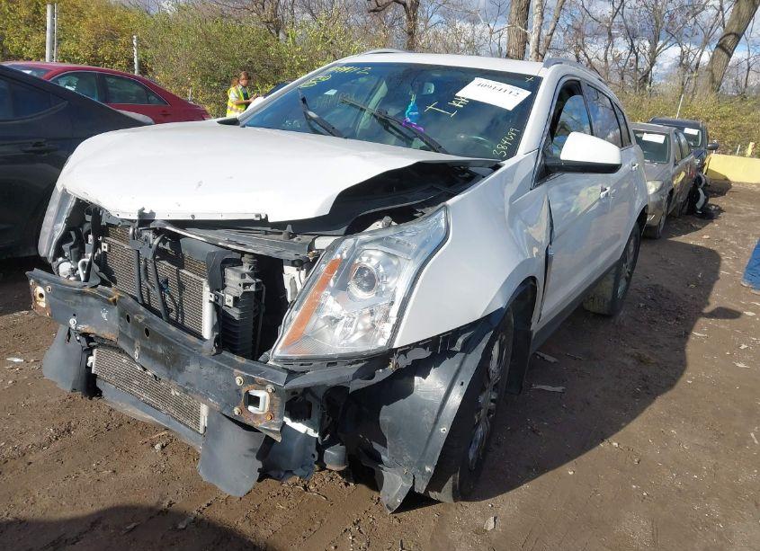 Photo 2 of 2015 Cadillac Srx LUXURY COLLECTION (VIN 3GYFNBE32FS572564)