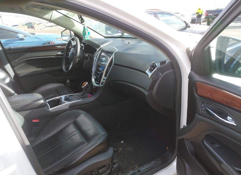 Photo 5 of 2015 Cadillac Srx LUXURY COLLECTION (VIN 3GYFNBE32FS572564)