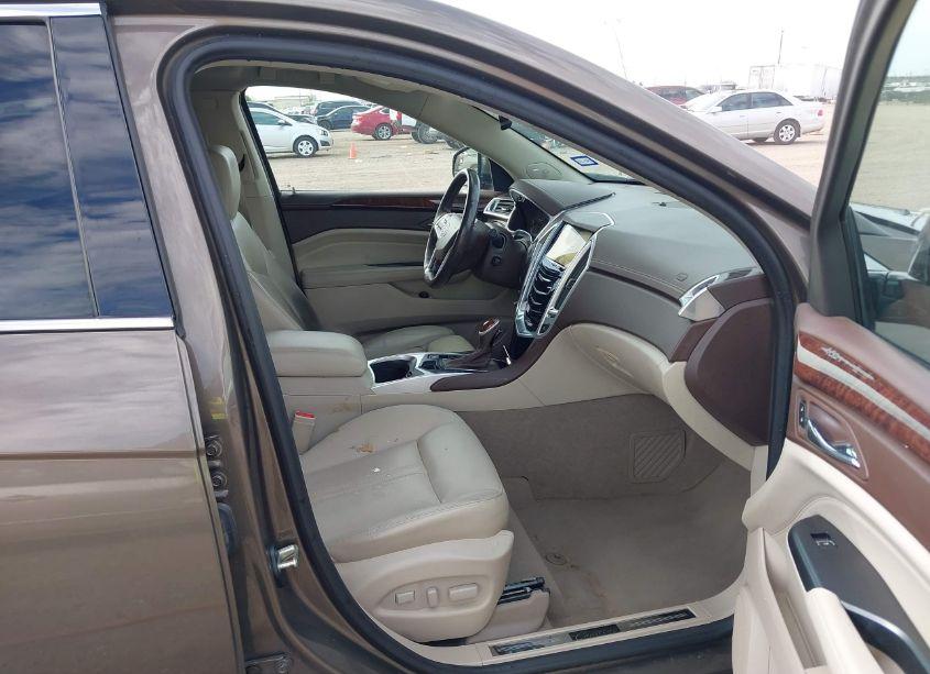 Photo 5 of 2014 Cadillac Srx LUXURY COLLECTION (VIN 3GYFNBE33ES644659)