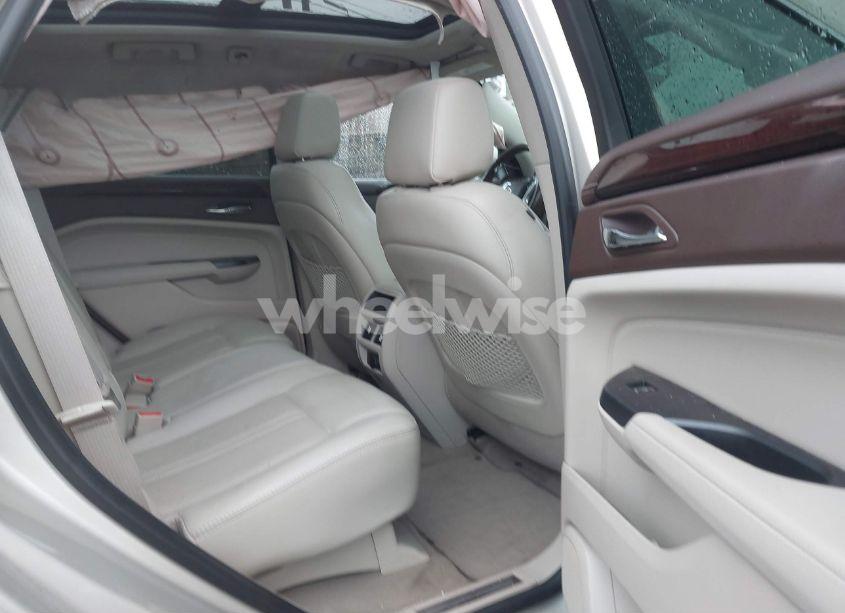 Photo 8 of 2014 Cadillac Srx LUXURY COLLECTION (VIN 3GYFNBE35ES565980)