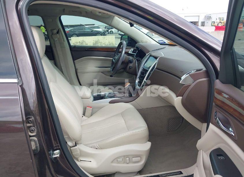 Photo 5 of 2015 Cadillac Srx LUXURY COLLECTION (VIN 3GYFNBE35FS597538)