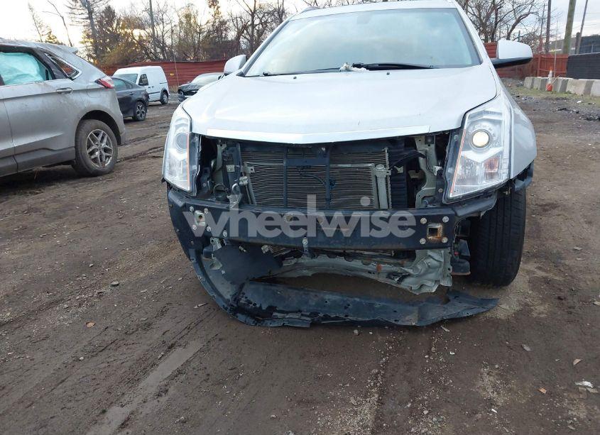 Photo 6 of 2015 Cadillac Srx LUXURY COLLECTION (VIN 3GYFNBE39FS622229)