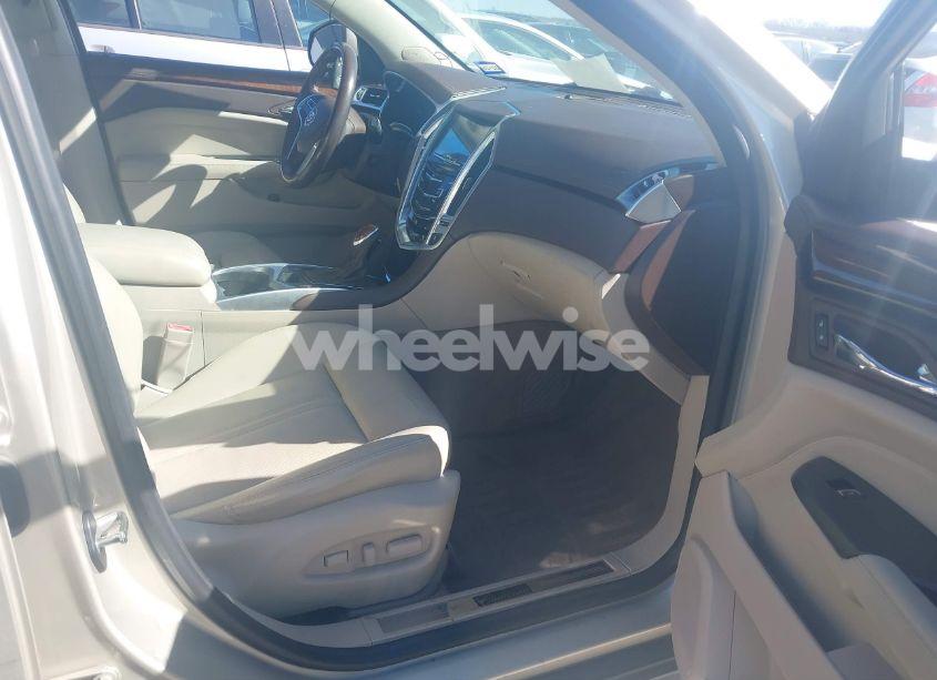 Photo 5 of 2014 Cadillac Srx LUXURY COLLECTION (VIN 3GYFNBE3XES613554)